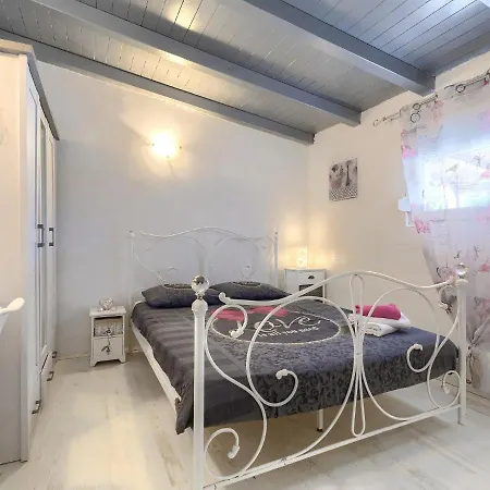 Alma By Interhome Holiday home Sisan