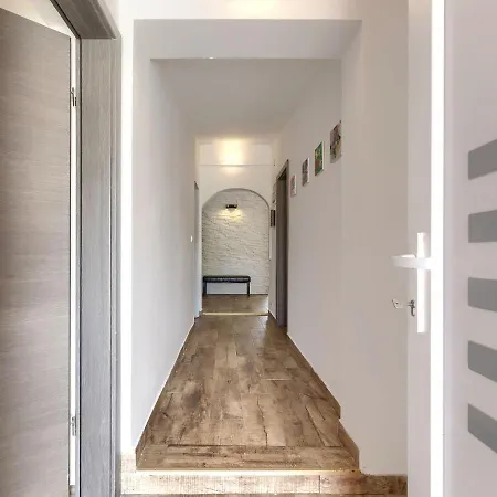Alma By Interhome *