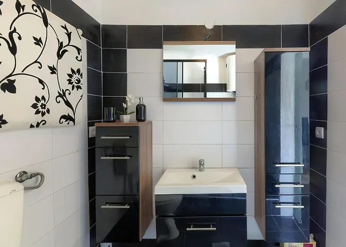 Alma By Interhome *