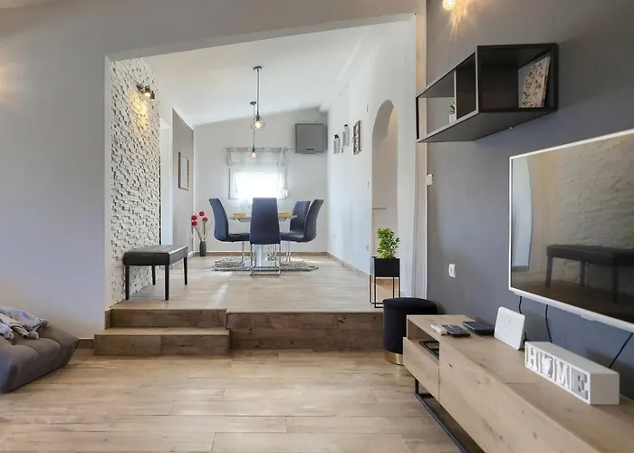Alma By Interhome *